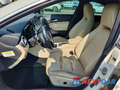 Zdjęcie 7 z 12 samochodu: 2014 MERCEDES-BENZ CLA 250 VIN:WDDSJ4EB6EN052465 - miniatura