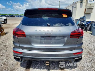 Zdjęcie 6 z 12 samochodu: 2016 PORSCHE CAYENNE VIN:WP1AA2A27GLA09282 - miniatura