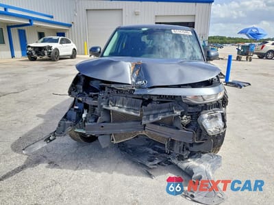 Piąte zdjęcie samochodu w środku: 2020 KIA SOUL LX VIN:KNDJ23AU5L7727471 - miniatura