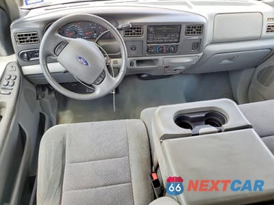 Zdjęcie 8 z 12 samochodu: 2003 FORD EXCURSION XLT VIN:1FMNU40P03ED67725 - miniatura