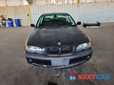 Piąte zdjęcie samochodu w środku: 2004 BMW 325 IS SULEV VIN:WBAAZ33494KP86270 - miniatura