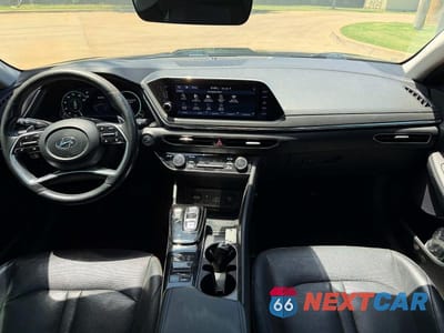 Zdjęcie 9 z 10 samochodu: 2021 HYUNDAI SONATA HYBRID VIN:KMHL54JJXMA024170 - miniatura