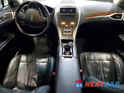 Zdjęcie 8 z 12 samochodu: 2016 LINCOLN MKZ VIN:3LN6L2J98GR600152 - miniatura