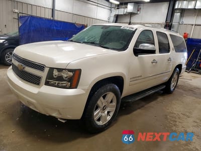 2010 CHEVROLET SUBURBAN K1500 LTZ 1GNUKKE36AR268050 - główne zdjęcie licytacji z USA - miniatura