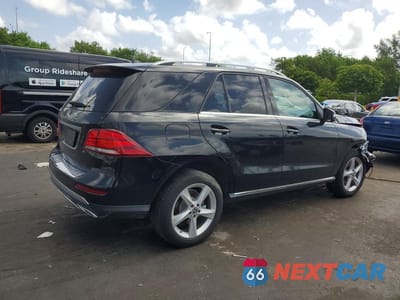 Trzecie zdjęcie samochodu z tyłu: 2017 MERCEDES-BENZ GLE 350 VIN:4JGDA5JB8HA993101 - miniatura