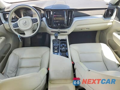 Zdjęcie 8 z 13 samochodu: 2018 VOLVO XC60 T6 MOMENTUM VIN:YV4A22RK2J1041687 - miniatura