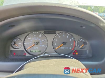 Zdjęcie 9 z 13 samochodu: 2001 NISSAN SENTRA XE VIN:3N1CB51D01L499136 - miniatura