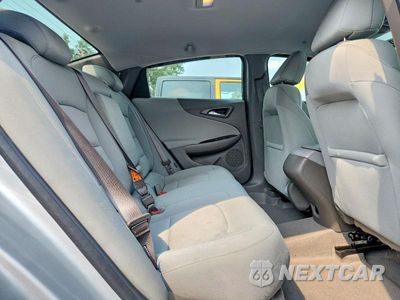 Zdjęcie 10 z 12 samochodu: 2018 CHEVROLET MALIBU LS VIN:1G1ZB5ST3JF292112 - miniatura