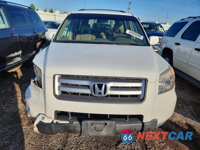 Piąte zdjęcie samochodu w środku: 2008 HONDA PILOT EXL VIN:5FNYF18778B015603 - miniatura