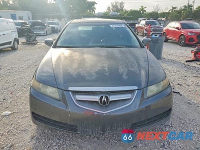 Piąte zdjęcie samochodu w środku: 2004 ACURA TL VIN:19UUA662X4A030750 - miniatura