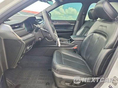 Zdjęcie 7 z 12 samochodu: 2023 JEEP GRAND CHEROKEE L OVERLAND VIN:1C4RJKDG4P8782127 - miniatura