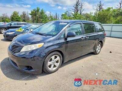 2017 TOYOTA SIENNA L 7-PASSENGER 5TDZZ3DC7HS836738 - główne zdjęcie licytacji z USA - miniatura