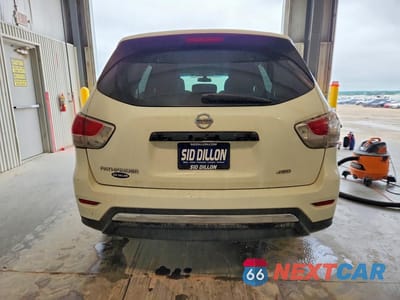 Zdjęcie 6 z 13 samochodu: 2016 NISSAN PATHFINDER S VIN:5N1AR2MM9GC601883 - miniatura