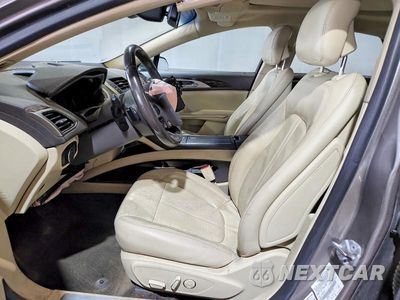 Zdjęcie 7 z 12 samochodu: 2015 LINCOLN MKZ VIN:3LN6L2J97FR617569 - miniatura