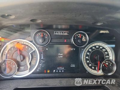 Zdjęcie 9 z 12 samochodu: 2017 RAM 1500 SLT VIN:3C6RR6LT9HG658985 - miniatura