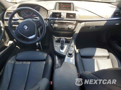 Zdjęcie 8 z 12 samochodu: 2018 BMW 330 XI VIN:WBA8D9G57JNU68838 - miniatura