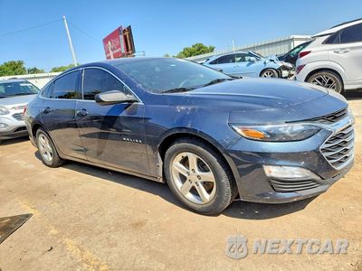 Czwarte zdjęcie samochodu z boku: 2020 CHEVROLET MALIBU LS VIN:1G1ZB5ST3LF025264 - miniatura