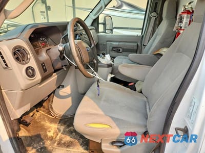 Zdjęcie 7 z 11 samochodu: 2016 FORD E350 BOX TRUCK VIN:1FDWE3FL7GDC13038 - miniatura