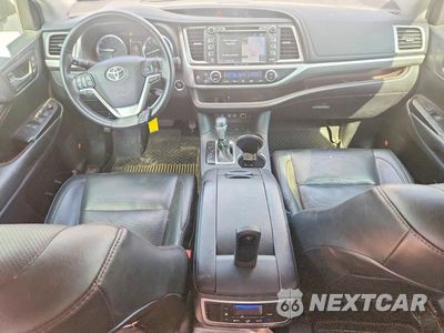 Zdjęcie 8 z 14 samochodu: 2019 TOYOTA HIGHLANDER LIMITED VIN:5TDDZRFH5KS982505 - miniatura