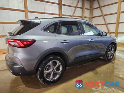 Trzecie zdjęcie samochodu z tyłu: 2026 FORD ESCAPE ST LINE VIN:1FMCU9MN5TUA10057 - miniatura