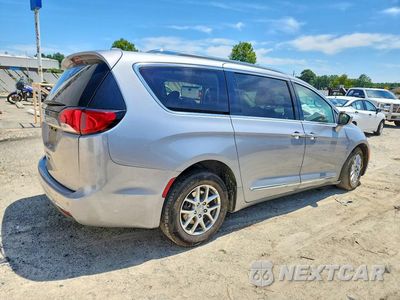 Trzecie zdjęcie samochodu z tyłu: 2020 CHRYSLER PACIFICA TOURING L VIN:2C4RC1BG9LR279778 - miniatura