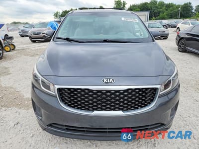 Piąte zdjęcie samochodu w środku: 2016 KIA SEDONA LX VIN:KNDMB5C13G6130536 - miniatura