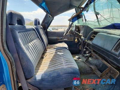 Zdjęcie 10 z 12 samochodu: 1992 CHEVROLET GMT-400 K1500 VIN:1GCEK14K7NZ219087 - miniatura