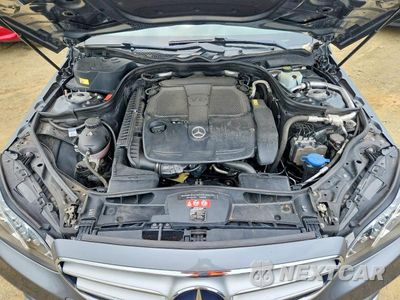 Zdjęcie 11 z 12 samochodu: 2016 MERCEDES-BENZ E 350 4MATIC VIN:WDDHF8JB8GB243513 - miniatura
