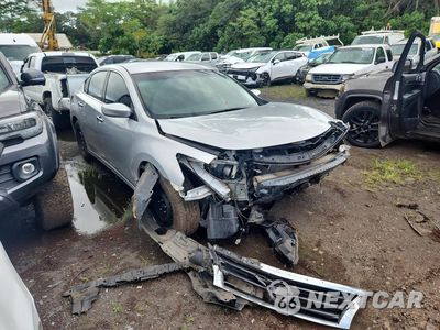 Czwarte zdjęcie samochodu z boku: 2014 NISSAN ALTIMA 2.5 VIN:1N4AL3AP4EN218144 - miniatura
