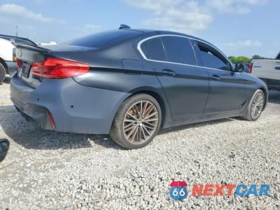 Trzecie zdjęcie samochodu z tyłu: 2019 BMW 530 XI VIN:WBAJA7C52KWW47353 - miniatura