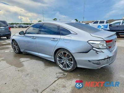 Drugie zdjęcie samochodu z przodu: 2018 HONDA ACCORD LX VIN:1HGCV1F1XJA235071 - miniatura