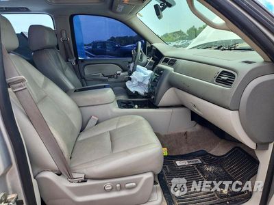 Zdjęcie 7 z 13 samochodu: 2014 CHEVROLET TAHOE C1500 LT VIN:1GNSCBE00ER179638 - miniatura