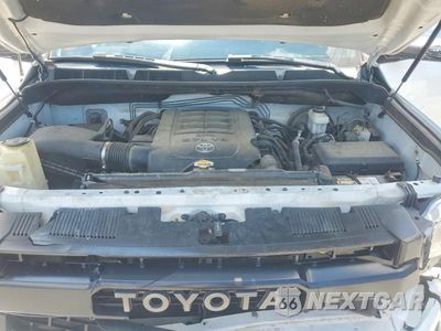 Zdjęcie 11 z 12 samochodu: 2014 TOYOTA TUNDRA CREWMAX PLATINUM VIN:5TFAW5F14EX343988 - miniatura