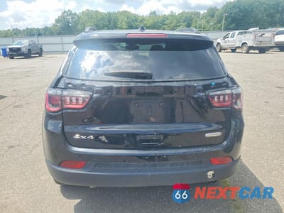Zdjęcie 6 z 13 samochodu: 2025 JEEP COMPASS LATITUDE VIN:3C4NJDBN1ST549151 - miniatura
