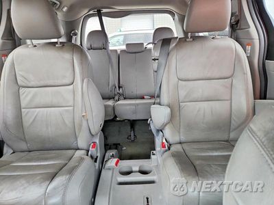 Zdjęcie 10 z 13 samochodu: 2016 TOYOTA SIENNA XLE 8-PASSENGER VIN:5TDYK3DC8GS740311 - miniatura