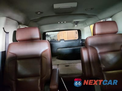 Zdjęcie 10 z 13 samochodu: 2015 CHEVROLET SUBURBAN K1500 LTZ VIN:1GNSKKKC7FR142055 - miniatura