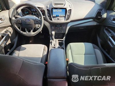 Zdjęcie 8 z 13 samochodu: 2017 FORD ESCAPE SE VIN:1FMCU9G90HUD53557 - miniatura