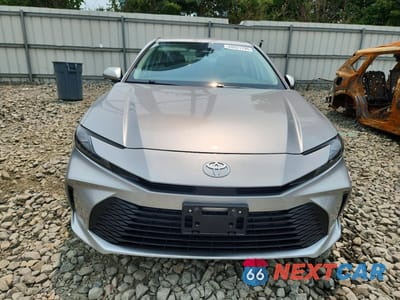 Piąte zdjęcie samochodu w środku: 2025 TOYOTA CAMRY LE VIN:4T1DBADK6SU033556 - miniatura