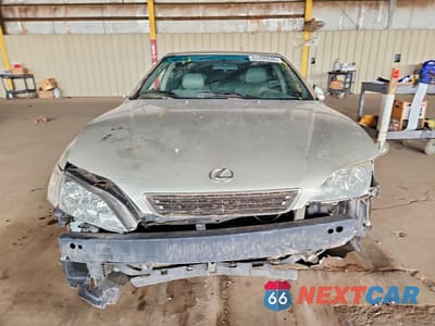 Piąte zdjęcie samochodu w środku: 1998 LEXUS ES 300 VIN:JT8BF28G6W0100129 - miniatura