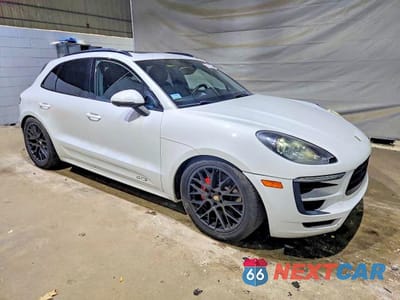 Czwarte zdjęcie samochodu z boku: 2017 PORSCHE MACAN GTS VIN:WP1AG2A58HLB53658 - miniatura
