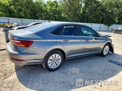 Trzecie zdjęcie samochodu z tyłu: 2019 VOLKSWAGEN JETTA S VIN:3VWC57BU8KM110685 - miniatura