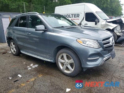 Czwarte zdjęcie samochodu z boku: 2017 MERCEDES-BENZ GLE 350 4MATIC VIN:4JGDA5HB9HA843097 - miniatura