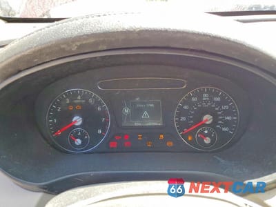 Zdjęcie 9 z 13 samochodu: 2017 KIA SORENTO LX V6 VIN:5XYPGDA5XHG313008 - miniatura