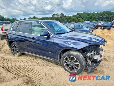 Czwarte zdjęcie samochodu z boku: 2018 BMW X5 XDRIVE35I VIN:5UXKR0C51J0Y05723 - miniatura