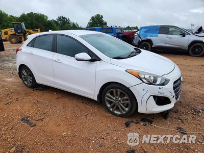 Czwarte zdjęcie samochodu z boku: 2016 HYUNDAI ELANTRA GT BASE VIN:KMHD35LH3GU284844 - miniatura