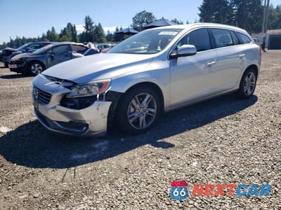 2015 VOLVO V60 PREMIER YV1612SB9F1186314 - główne zdjęcie licytacji z USA - miniatura