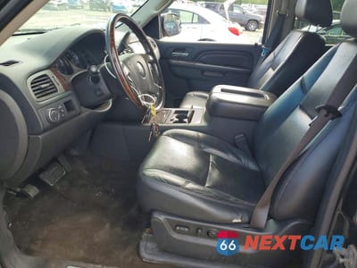 Zdjęcie 7 z 13 samochodu: 2012 GMC YUKON DENALI VIN:1GKS2EEF0CR124285 - miniatura