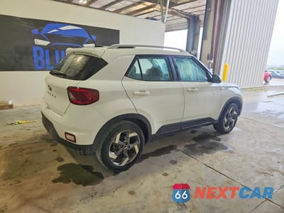 Trzecie zdjęcie samochodu z tyłu: 2025 HYUNDAI VENUE SEL VIN:KMHRC8A35SU370406 - miniatura