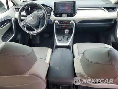 Zdjęcie 8 z 13 samochodu: 2021 TOYOTA RAV4 HYBRID XLE PREMIUM VIN:4T3B6RFV7MU053343 - miniatura