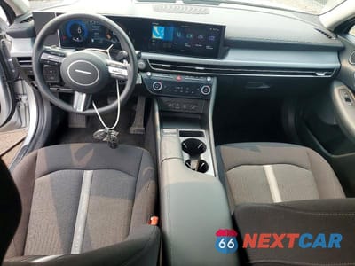 Zdjęcie 8 z 12 samochodu: 2025 HYUNDAI SONATA SEL VIN:KMHL64JA0SA452162 - miniatura